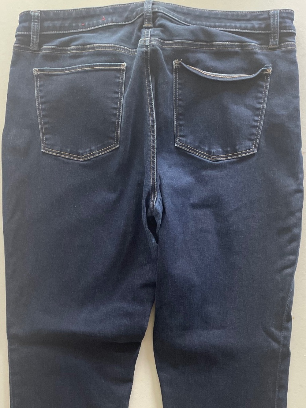 Talbots Flawless Five-Pocket Straight-leg Jeans Dark Wash Denim in Size 14 - Picture 5 of 10